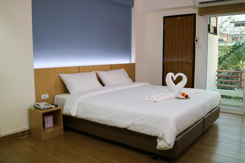 Beerapan Hotel Bangkok Dış mekan fotoğraf