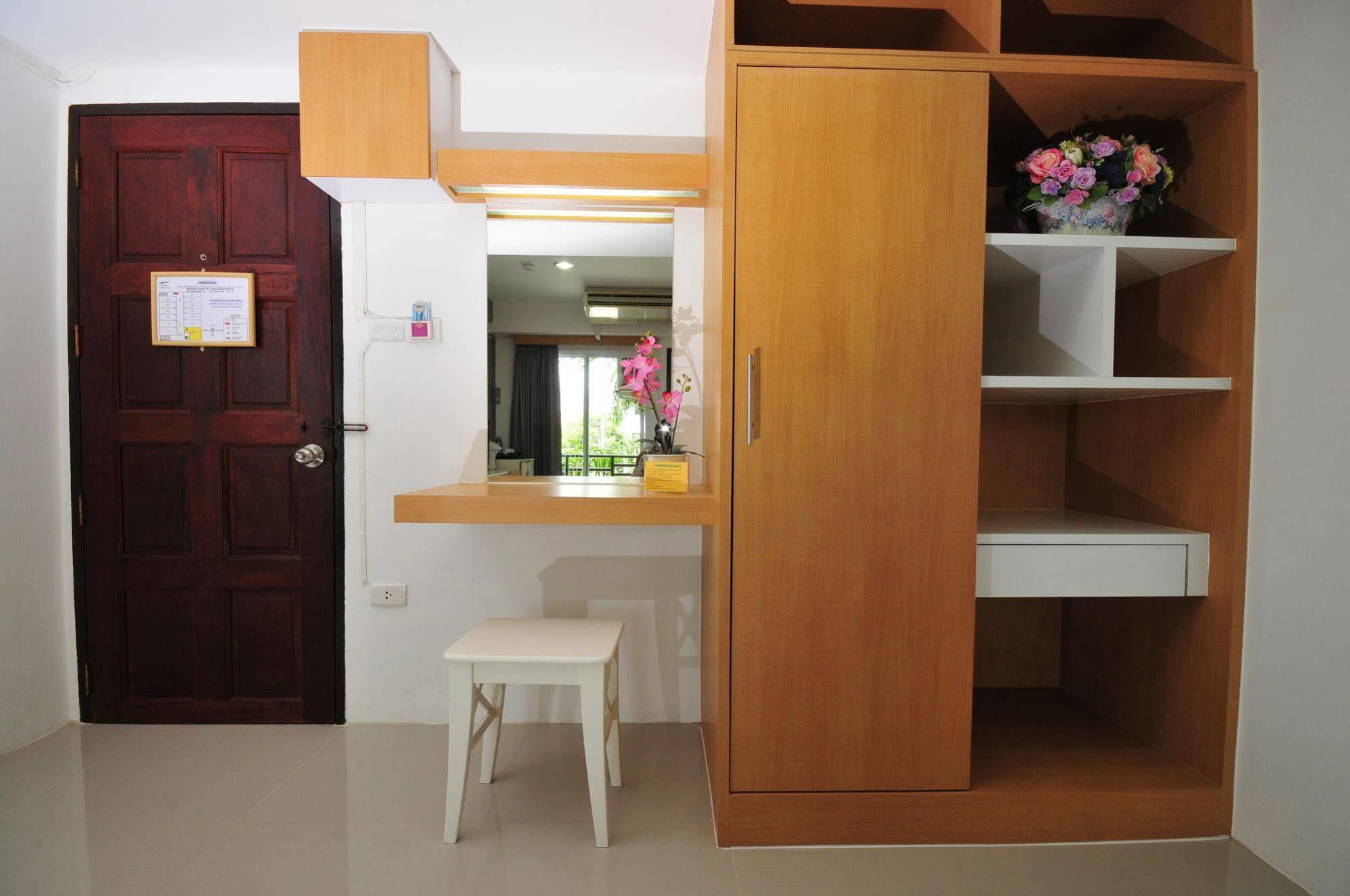 Beerapan Hotel Bangkok Dış mekan fotoğraf